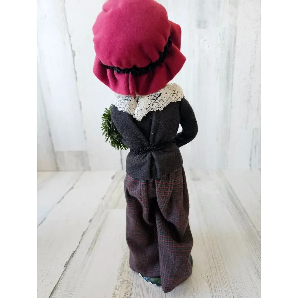Byers choice Victorian lady‎ wreath plaid vintage curler Xmas